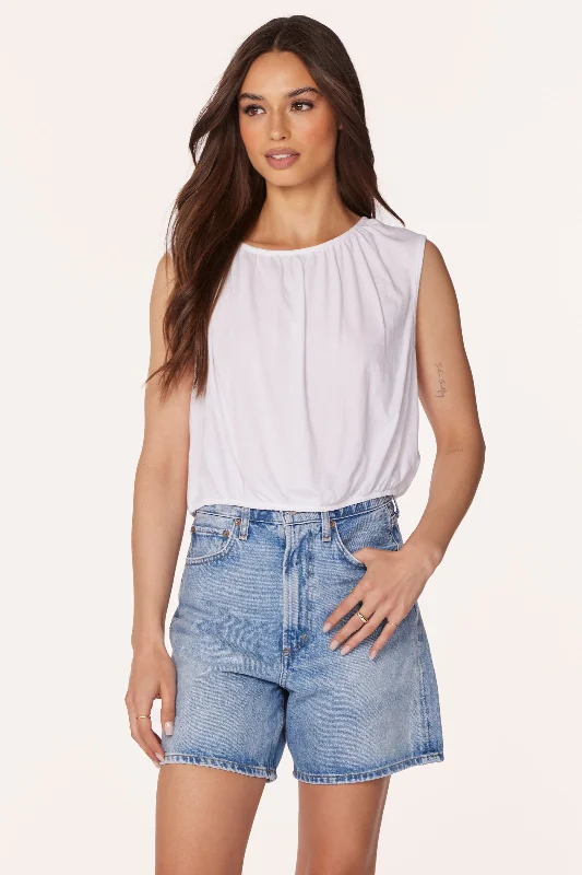 SHIRRED SLEEVELESS TEE