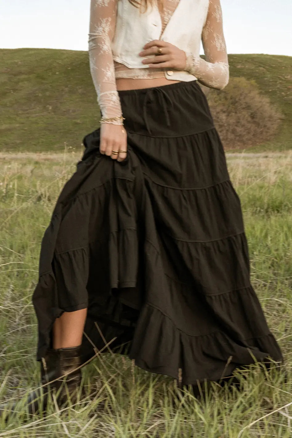 Kenzington Tiered Skirt Black