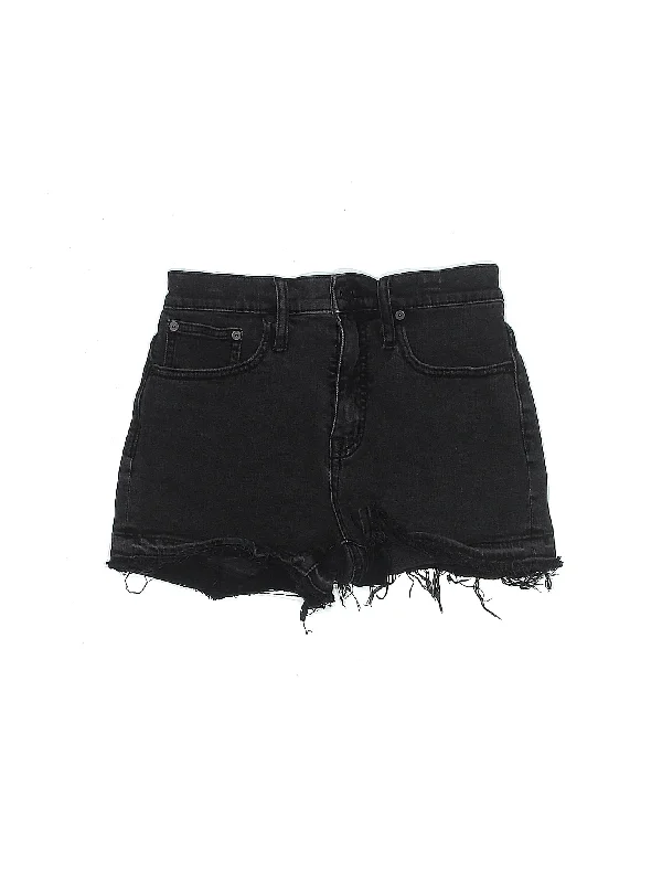 Mid-Rise Denim Shorts in Medium Wash